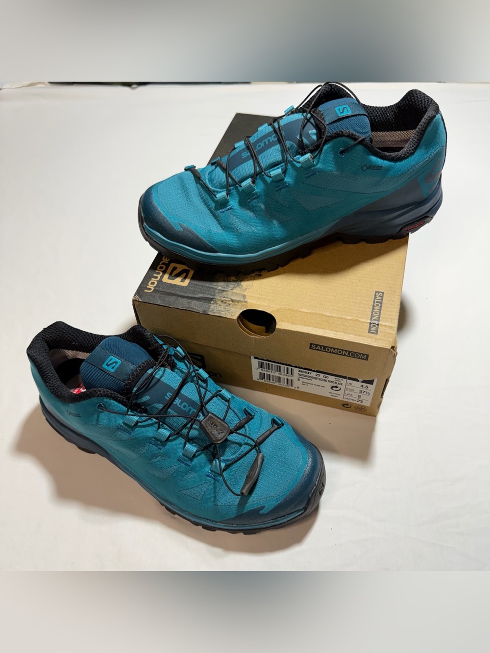 Salomon Women’s Outpath GTX Hiking shoes